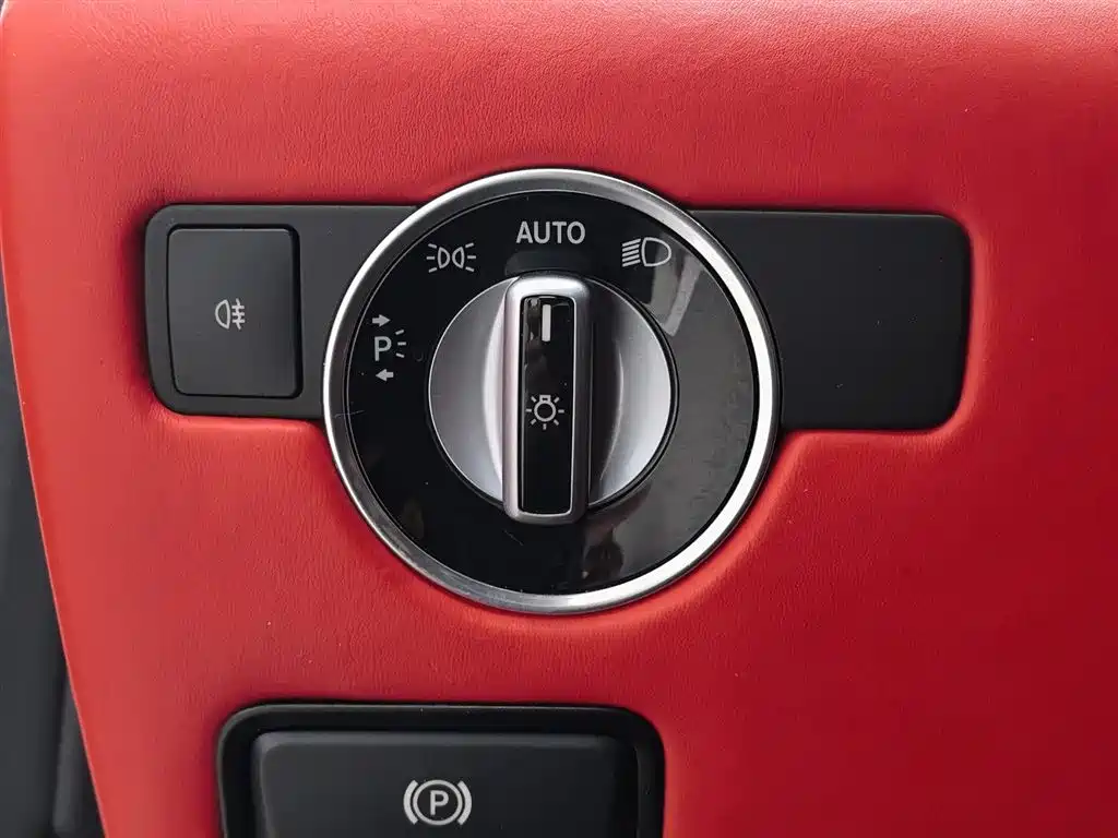 Mercedes-Benz SLC 2016 SLC 200 Style фото 21