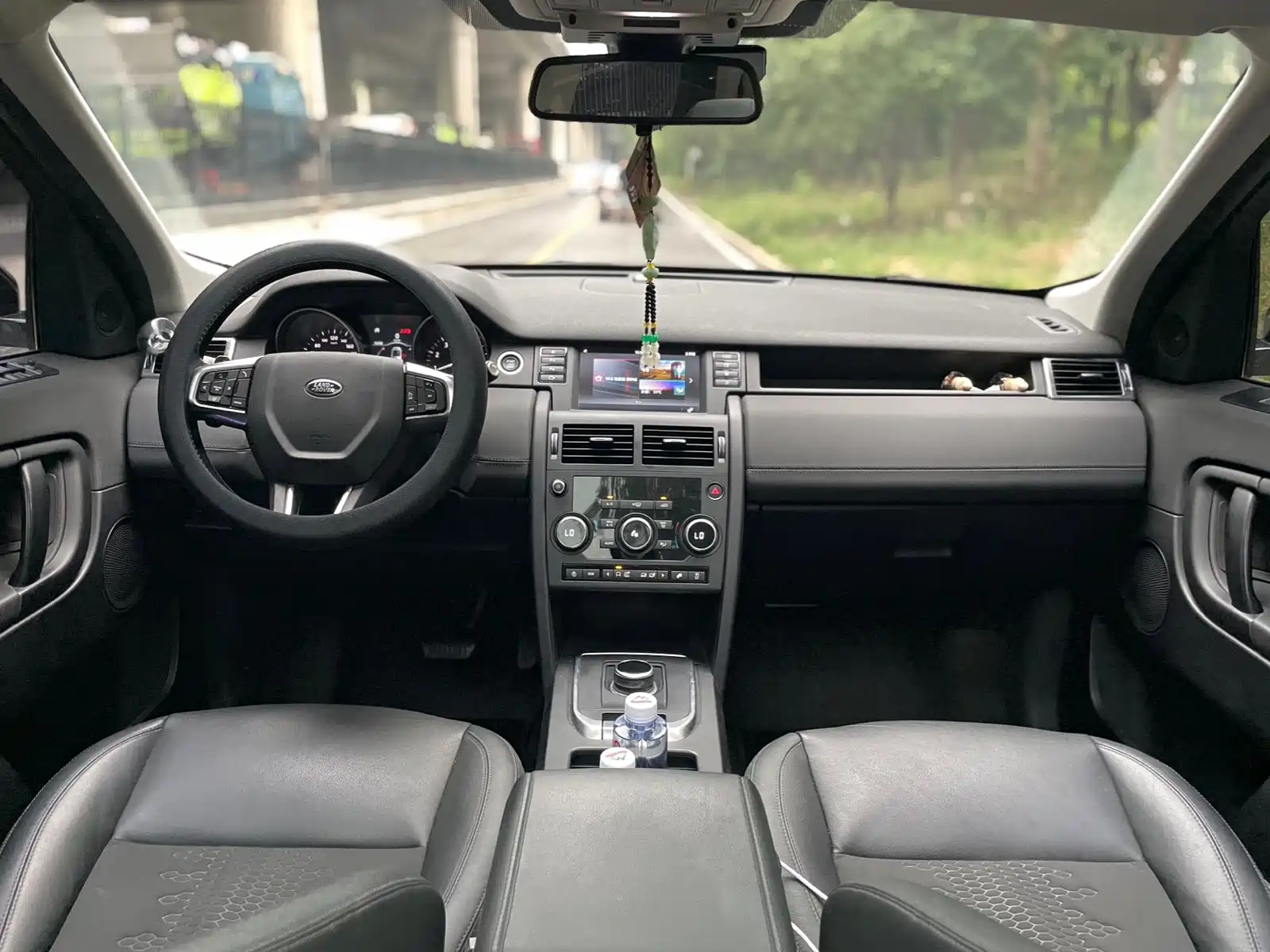 صورة 17 - Land Rover Discovery Sport