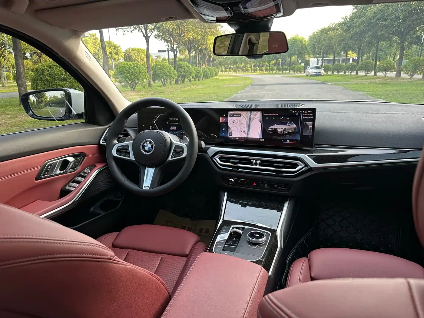 BMW 3 Series 2023 325Li M Sport Package фото 20