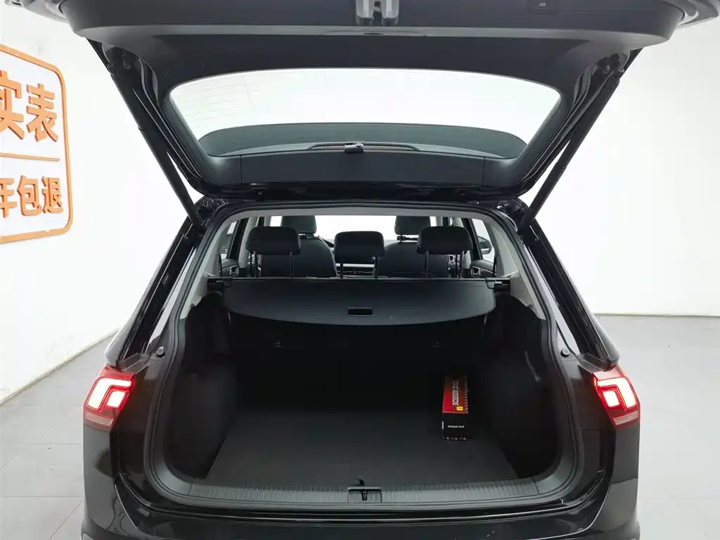Volkswagen Tiguan L 2024 Outstanding 330TSI Auto 2WD R-Line Dragon Glory Edition фото 16
