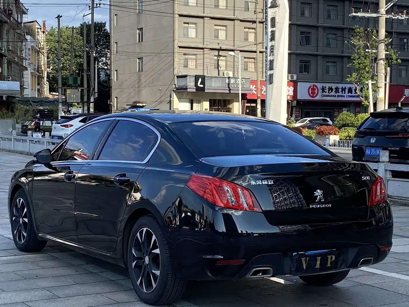 Peugeot 508 2013 2.3L 2nd Anniversary Auto Flagship Edition фото 9