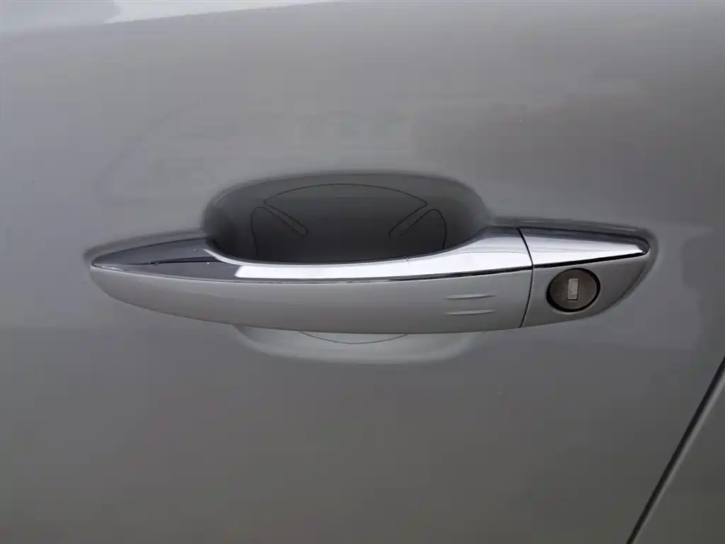 Citroën C6 2021 400THP Comfort Version фото 18