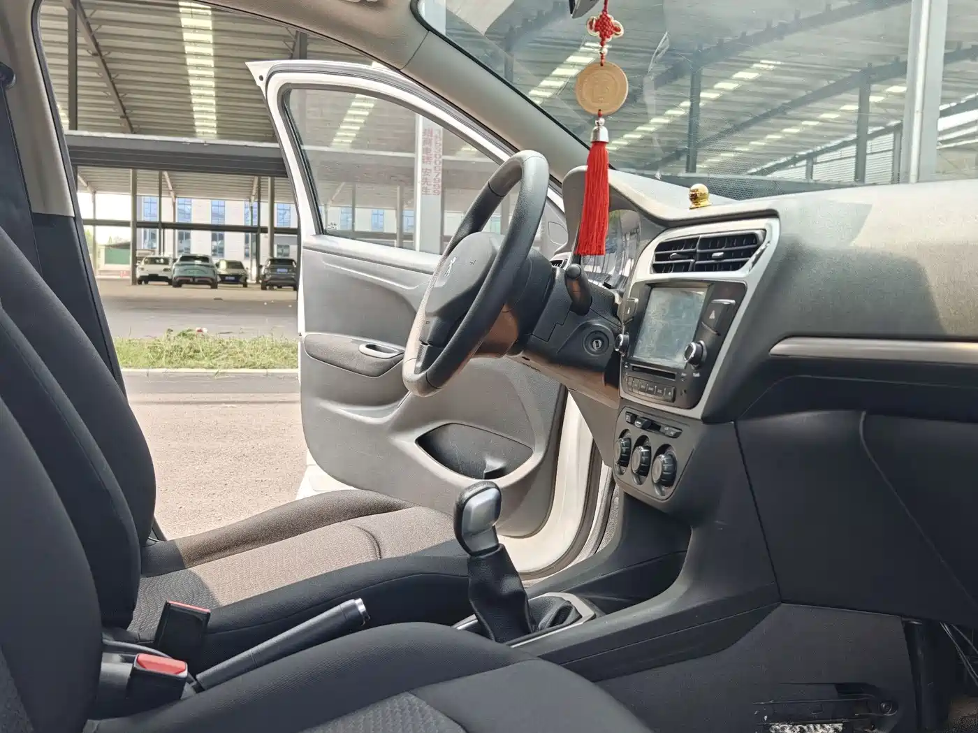 Peugeot 301 2016 2016 1.6L Manual Comfort Edition