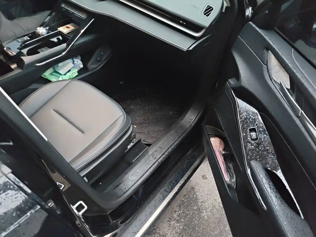 Photo 18 - Haval H6