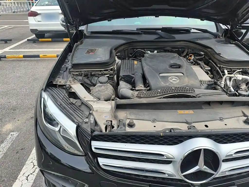 Mercedes-Benz GLC 2018 Facelift GLC 260 4MATIC Luxury фото 22