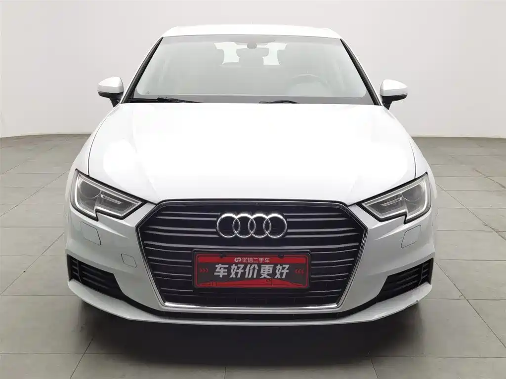 Audi A3 2018 30th Anniversary Sportback 35 TFSI Progressive фото 3