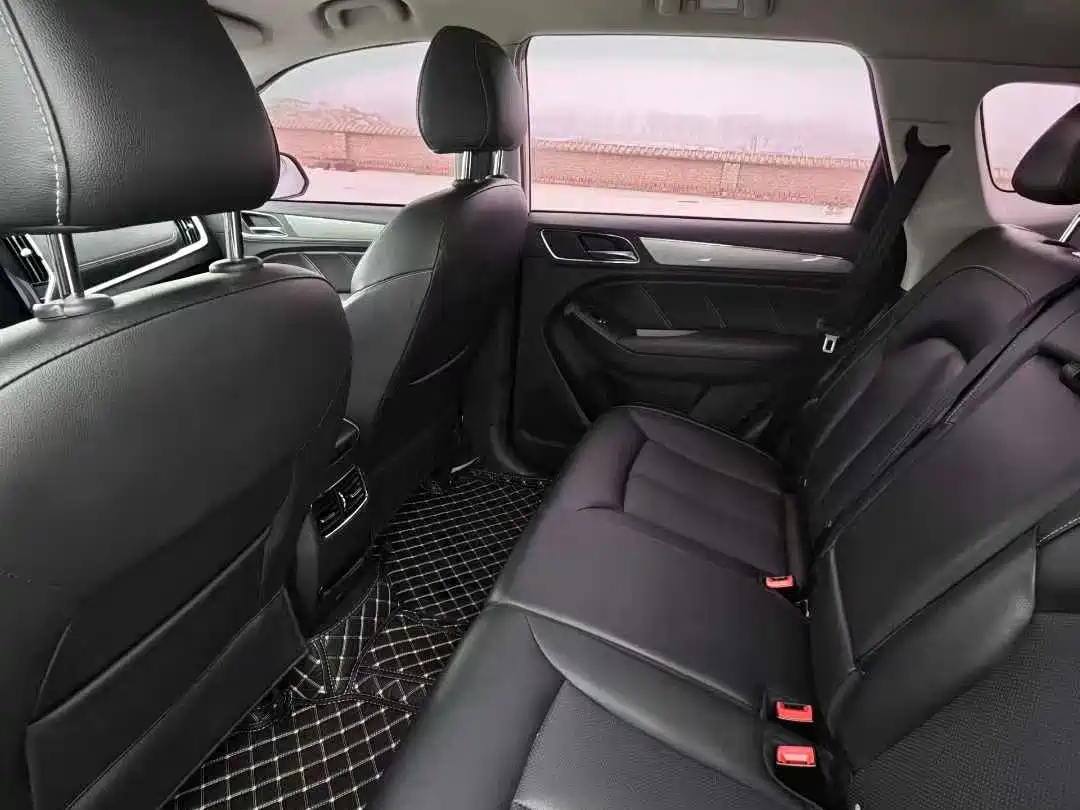Фото 6 - Roewe RX5