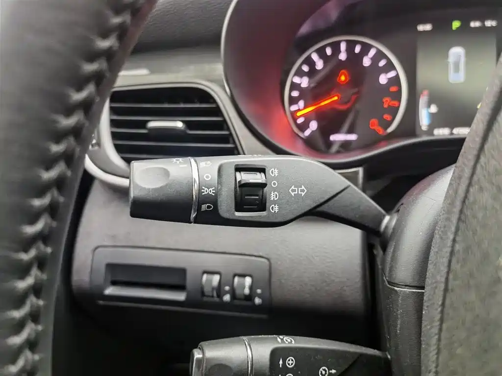 BYD Song MAX 2019 1.5T Automatic Smart Connection Rui Yi 6-seater China V фото 21