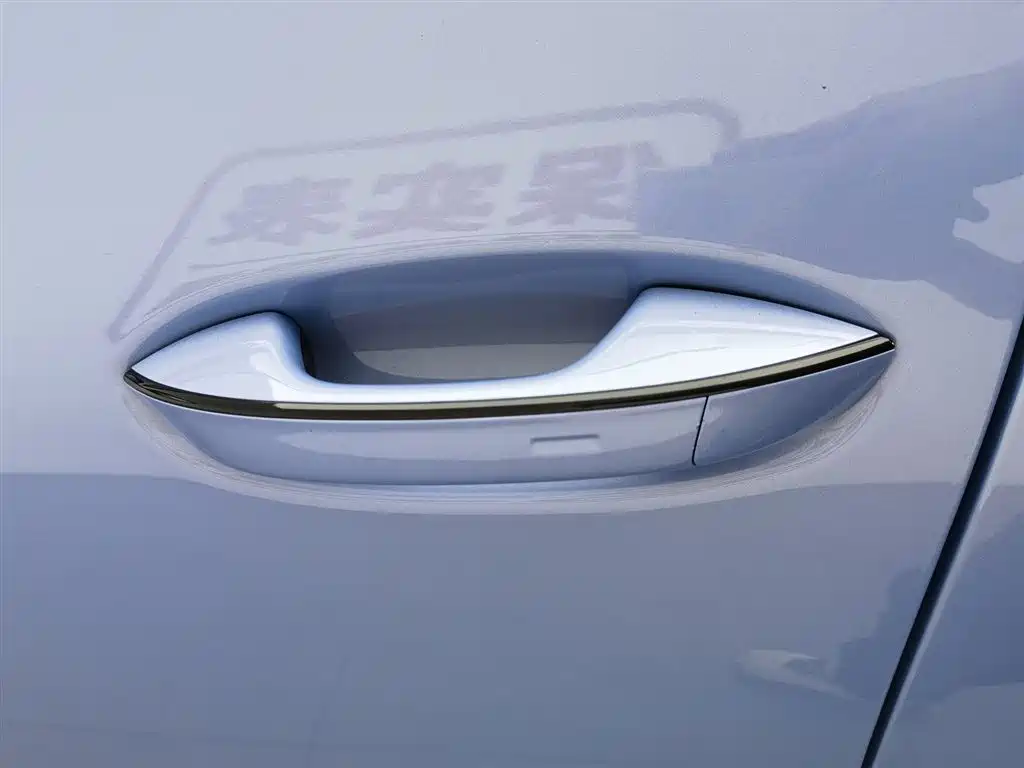 Volkswagen Tiguan L 2024 PRO 380TSI 4WD R-Line Premium Edition фото 18