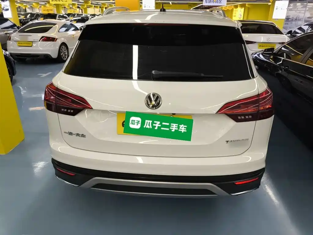 Volkswagen Tayron 2019 330TSI 2WD Luxury China VI фото 4
