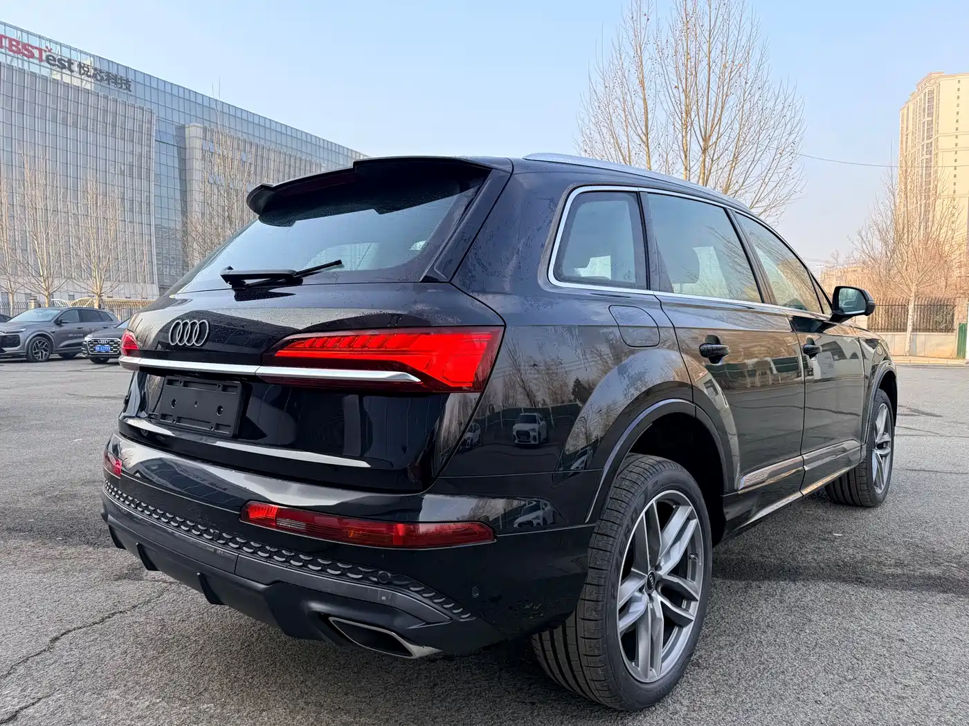 AUDI Q7