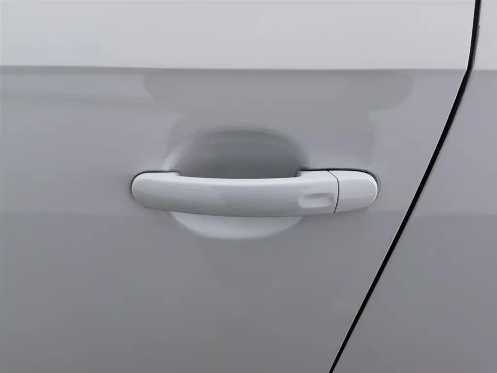 Volkswagen Sagitar 2018 280TSI DSG Luxury фото 18
