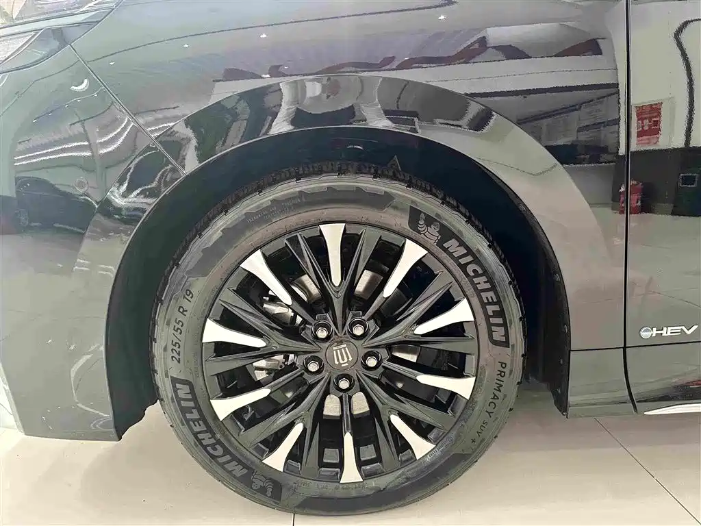 Toyota Vellfire 2026 2024 Crown Hybrid 2.5L Executive Premium Edition