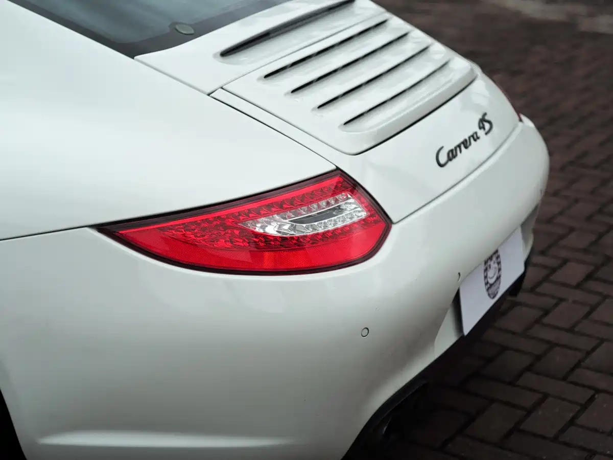 Porsche 911 2010 Carrera 4S 3.8L фото 7