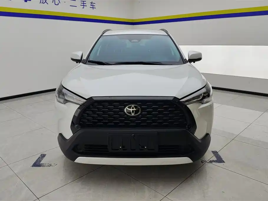 Toyota Corolla Cross 2024 Model 2.0L Pioneer Edition фото 2