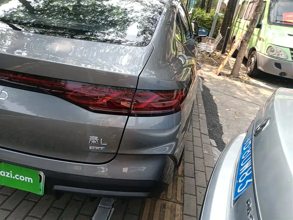 BYD Qin L 2025 DM-i Smart Drive Edition 120KM Leading фото 24
