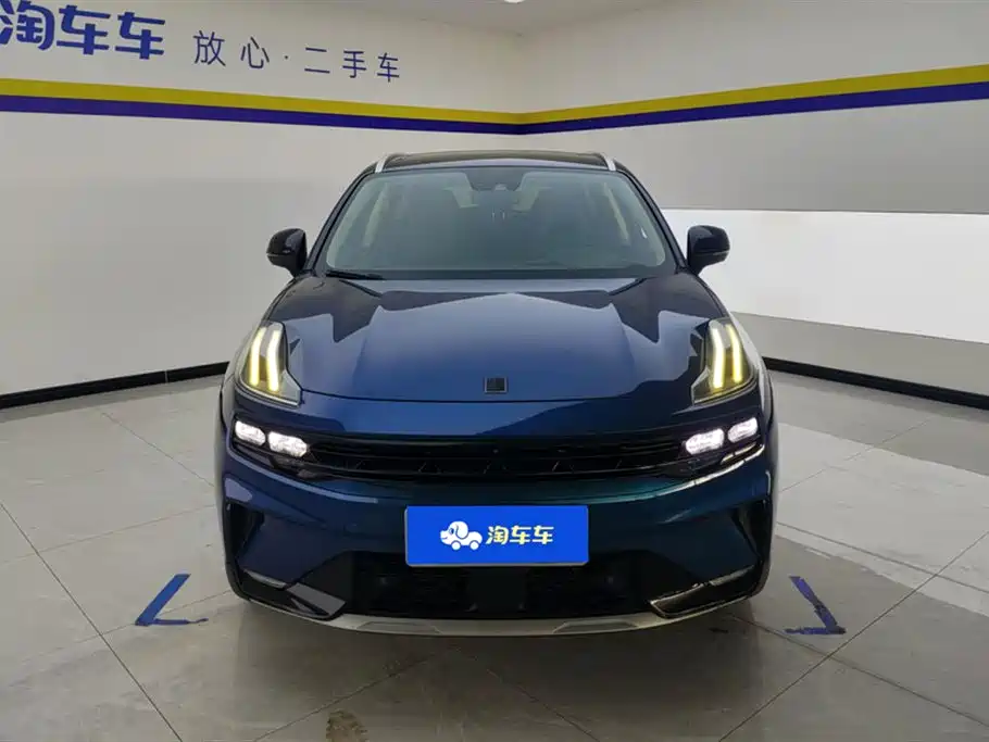 Lynk & Co 06 2020 1.5T Halo фото 2