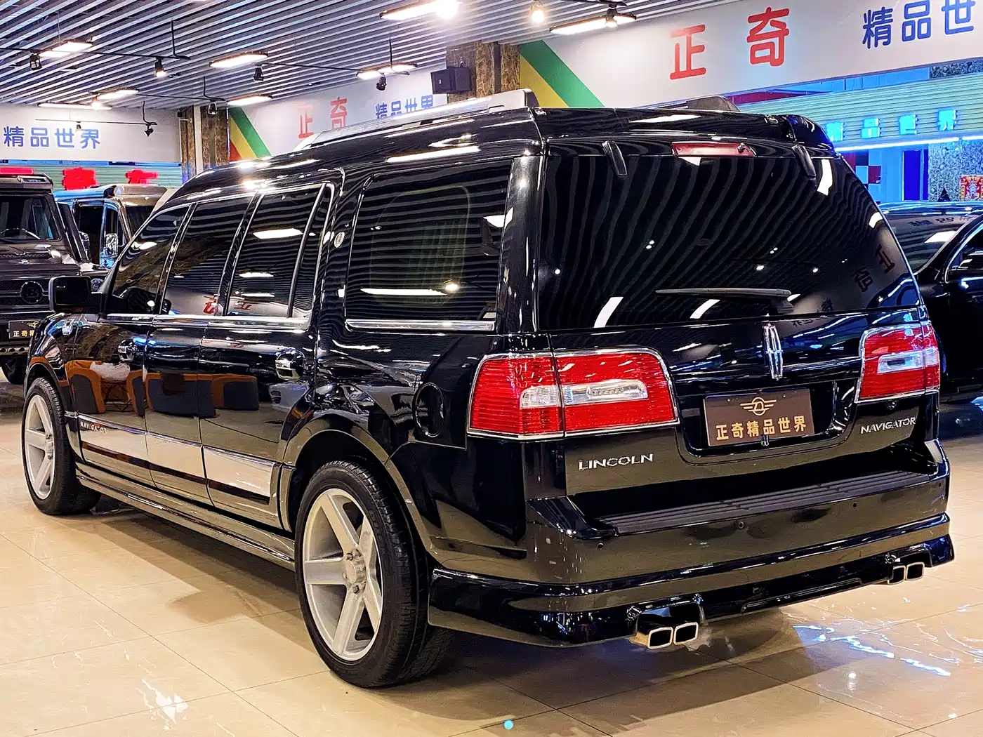 Lincoln Navigator 2010 5.4L AWD фото 4