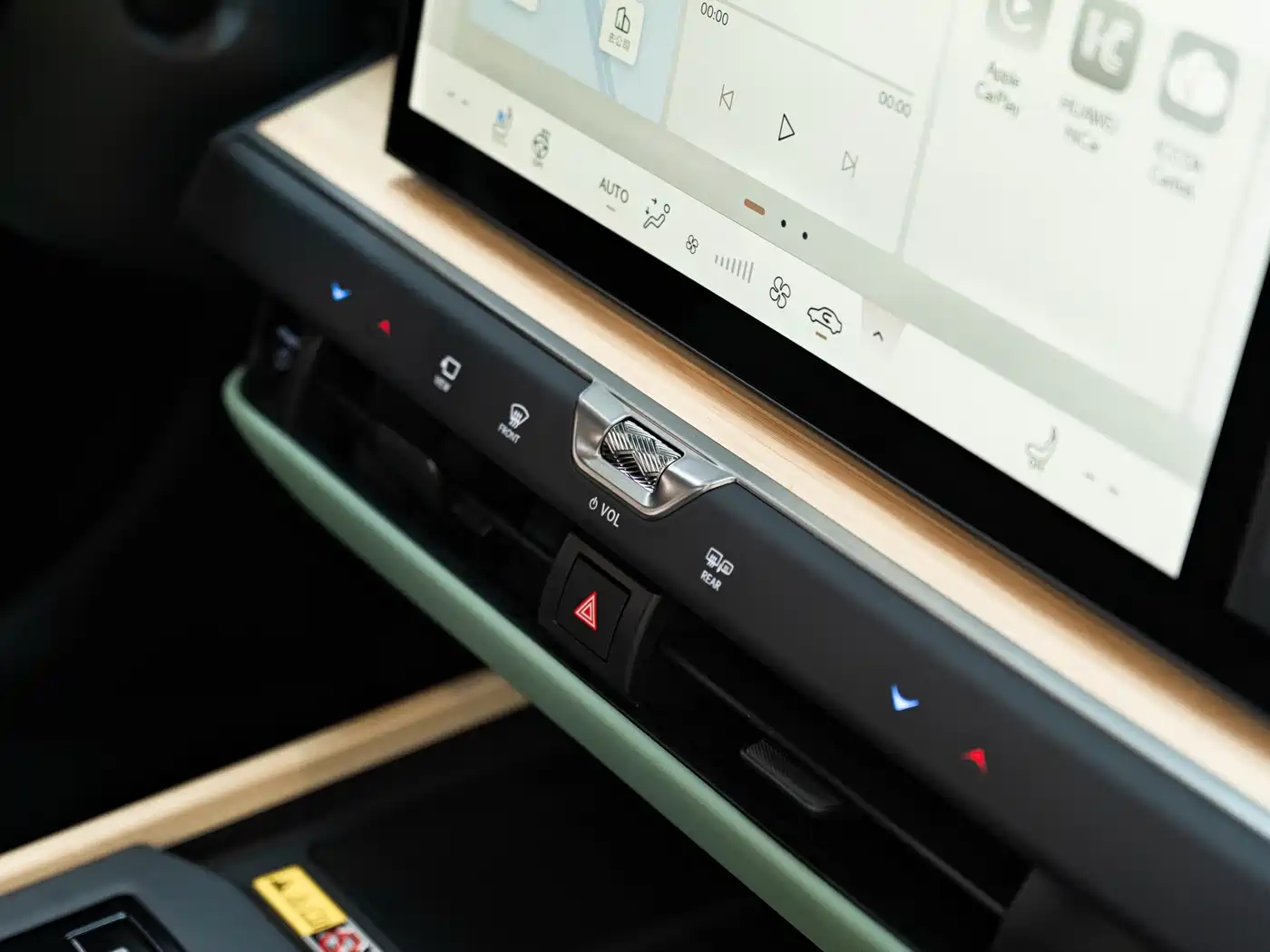 Lexus ES 2025 Model 300h Base Version фото 17