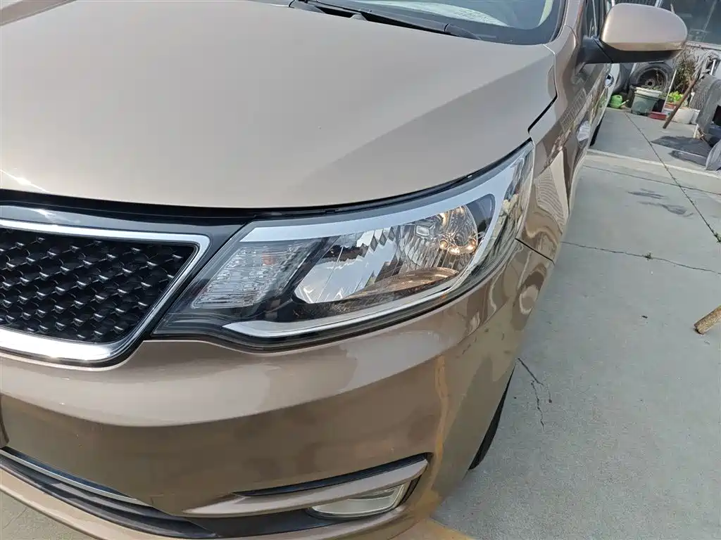 Kia K2 2015 Sedan 1.4L MT GLS фото 18