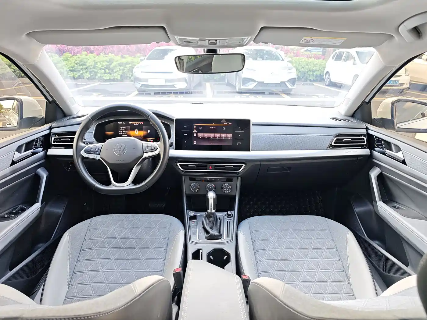 Volkswagen Lavida 2023 280TSI DSG Comfort Edition фото 7