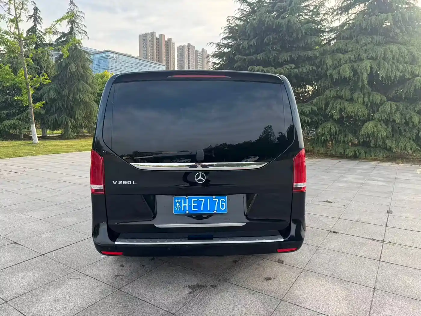 Mercedes-Benz V-Class 2018 V 260 L Premium Long Wheelbase Edition China VI фото 8