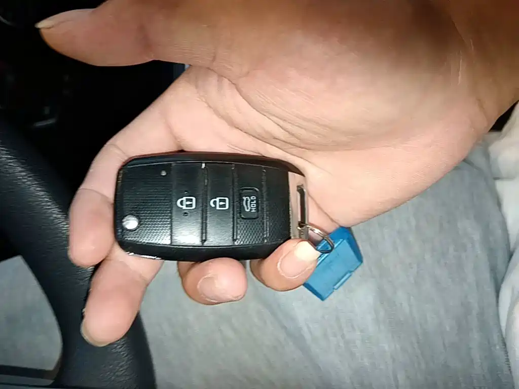 Kia K2 2017 2017 Sedan 1.4L AT GLS