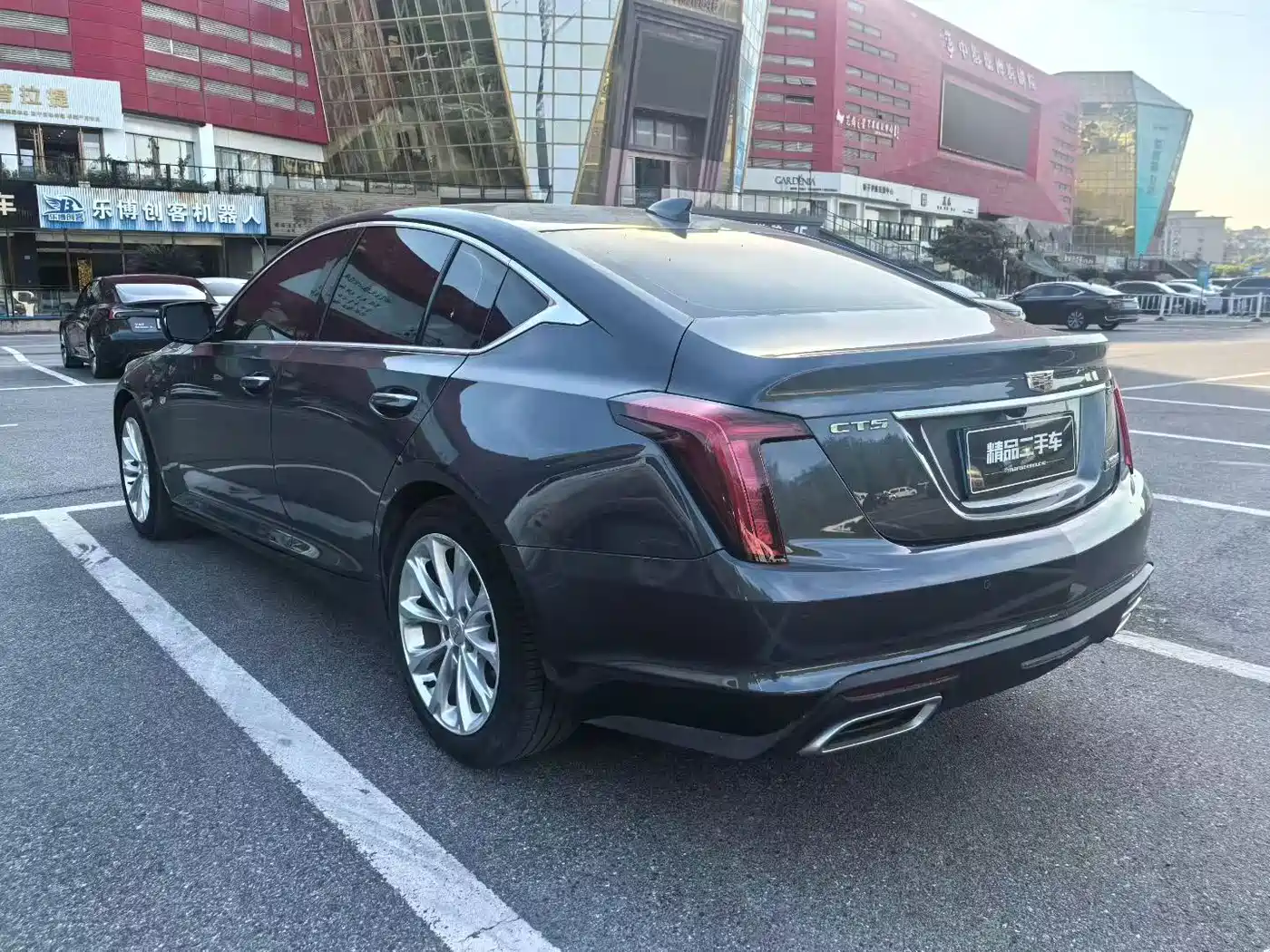 CADILLAC CT5