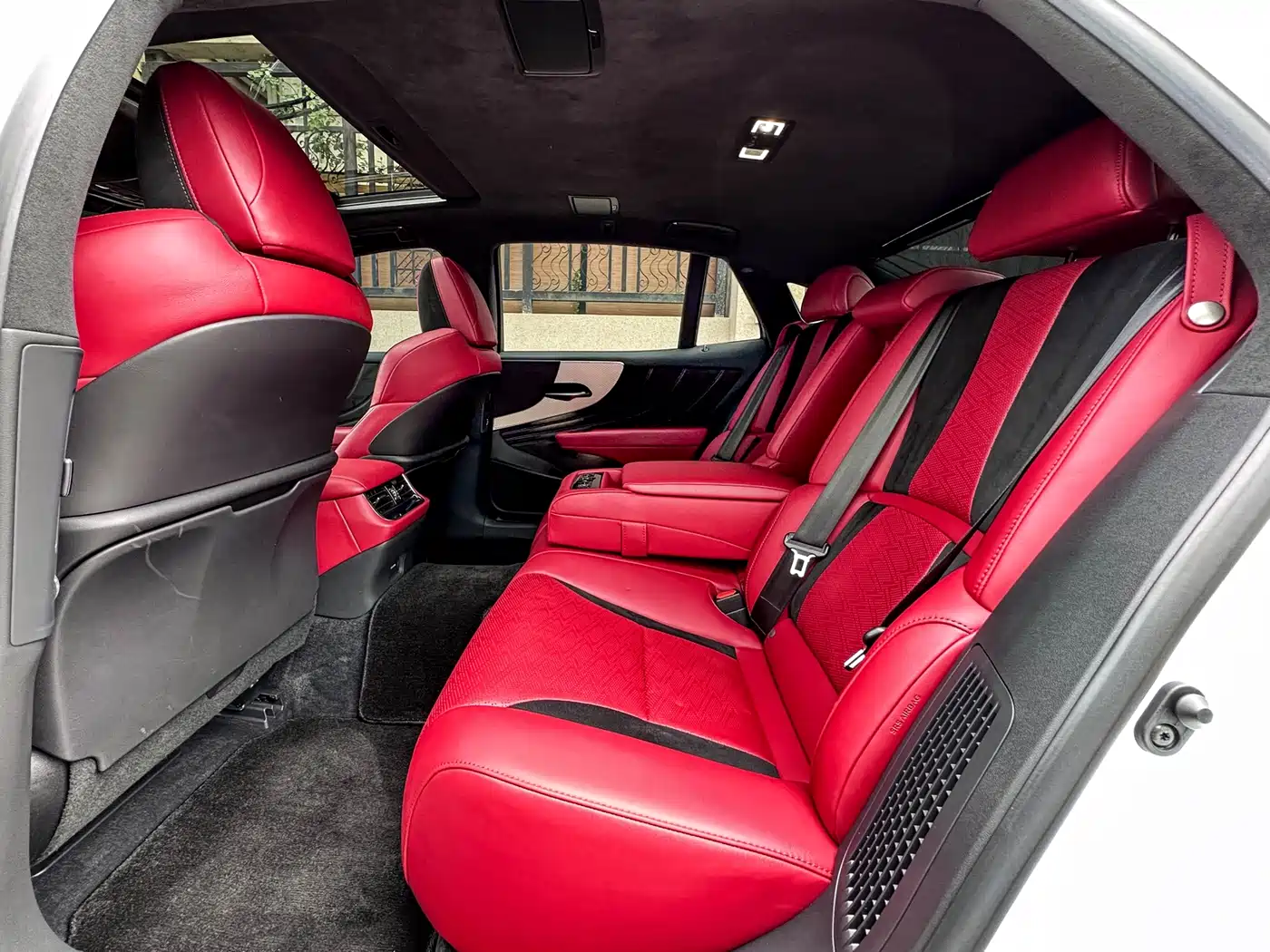 Lexus LS 2020 500h F SPORT (China VI) фото 17