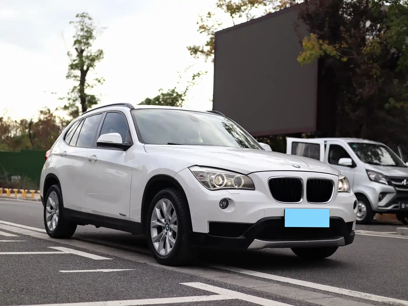 BMW X1 (Import) 2012 sDrive18i Luxury фото 3