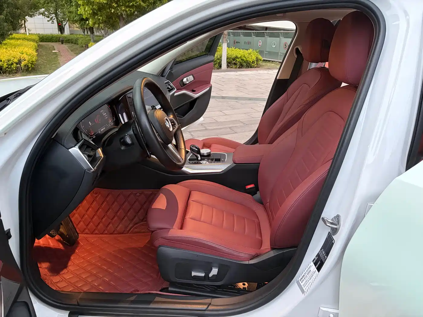 BMW 3 Series 2021 Facelift 325Li M Sport Shadow Edition фото 9