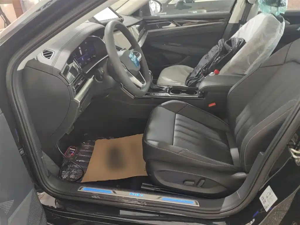 Volkswagen Passat New Energy 2025 430PHEV Hybrid Business Edition фото 11