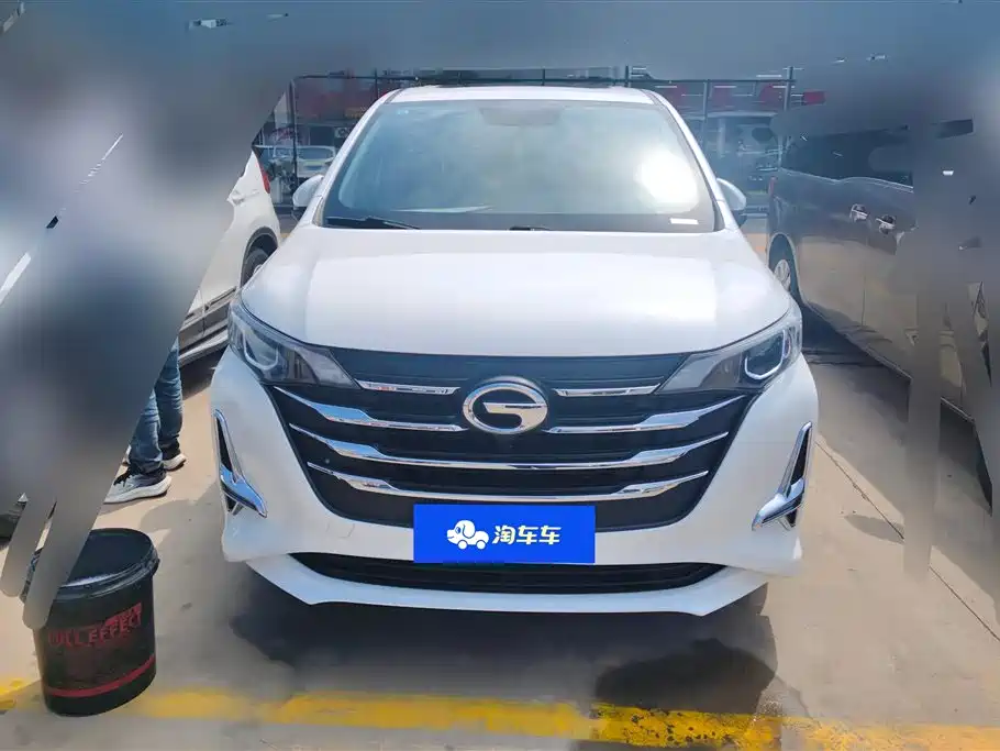GAC Trumpchi Trumpchi M6 2021 270T DCT Luxury Edition (7-seater) фото 2