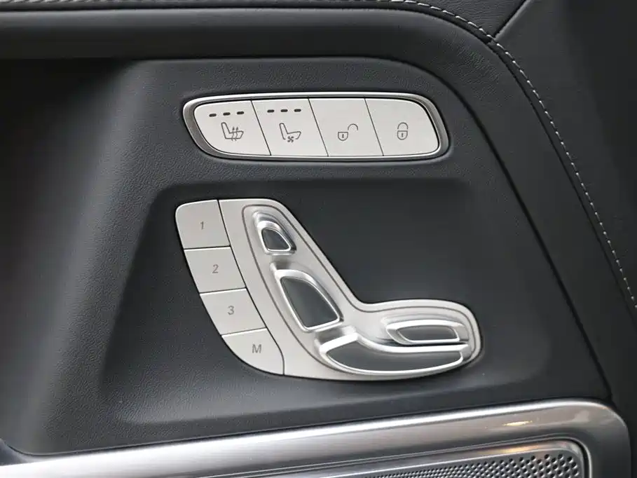 Фото 11 - Mercedes-Benz G-Class
