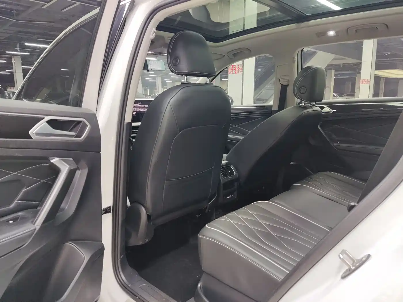 Volkswagen Tiguan L 2023 280TSI 2WD Trend Limited Edition фото 15