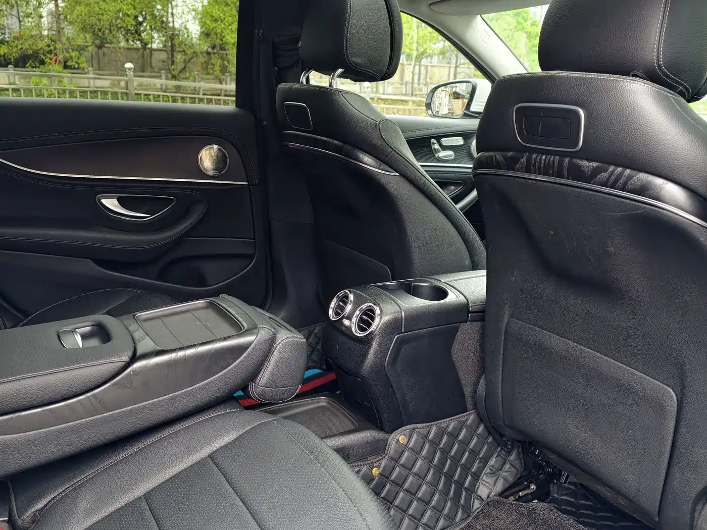 Mercedes-Benz E-Class 2019 E 200 L Sport фото 14