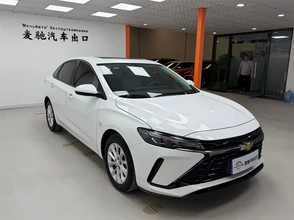 CHEVROLET CRUZE