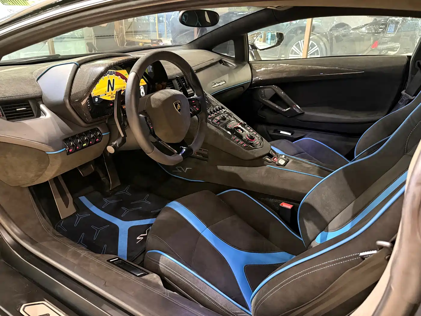 Lamborghini Aventador 2011 2011 LP 700-4