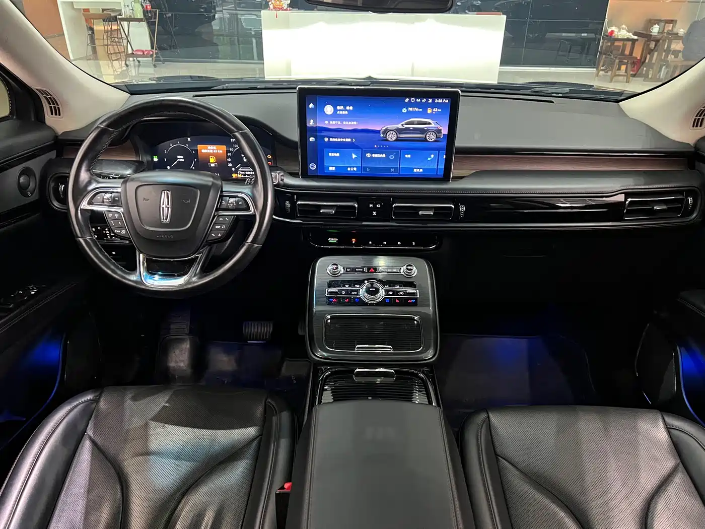 LINCOLN NAVIGATOR
