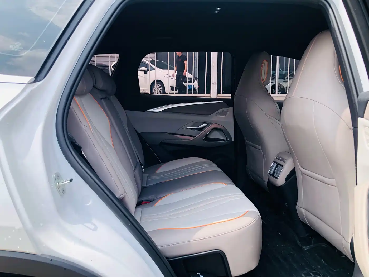 BYD Song Pro New Energy 2023 Champion Edition DM-i 71KM Pilot Model фото 16