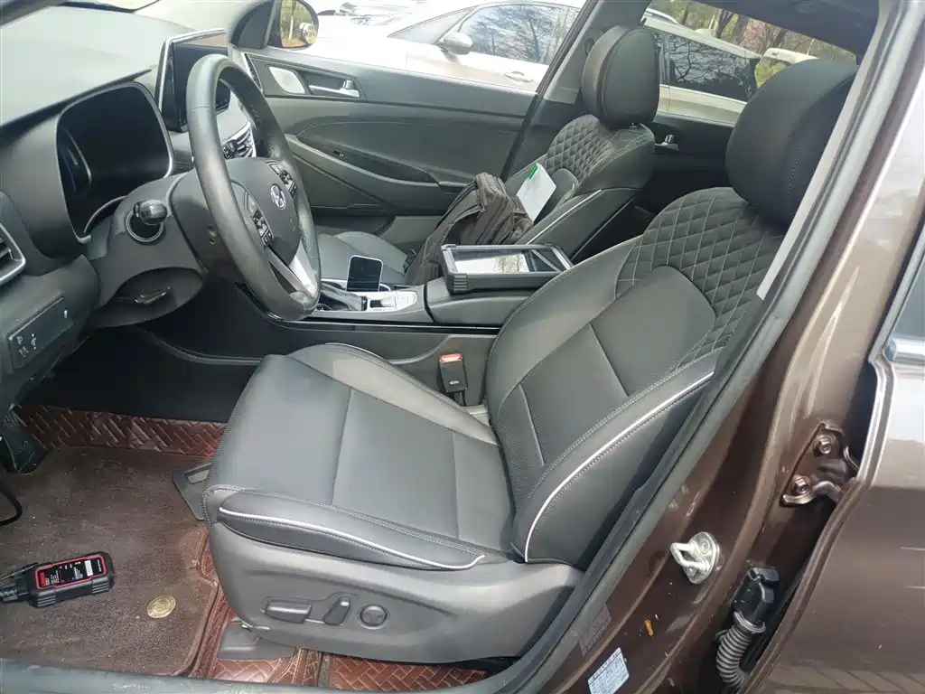 Hyundai Tucson 2019 280TGDi Dual Clutch 2WD Fashion Edition China V фото 12