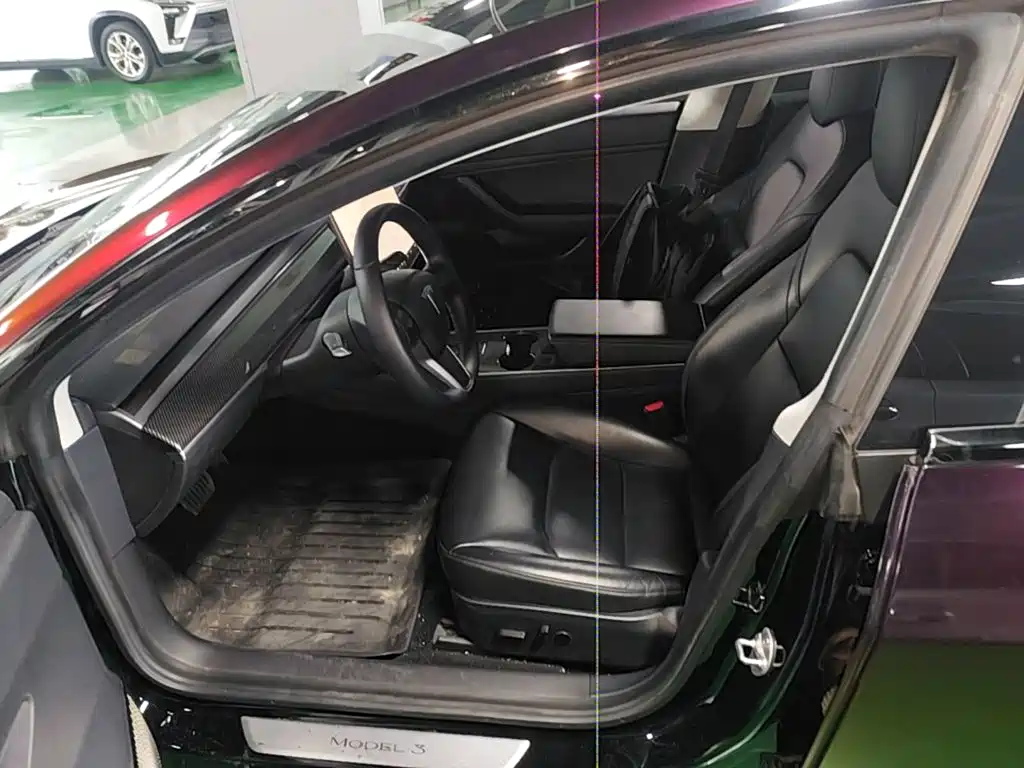 Фото 16 - Tesla Model 3
