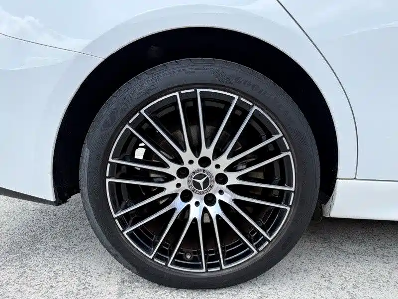 Mercedes-Benz C-Class 2023 C 260 L Sport фото 17