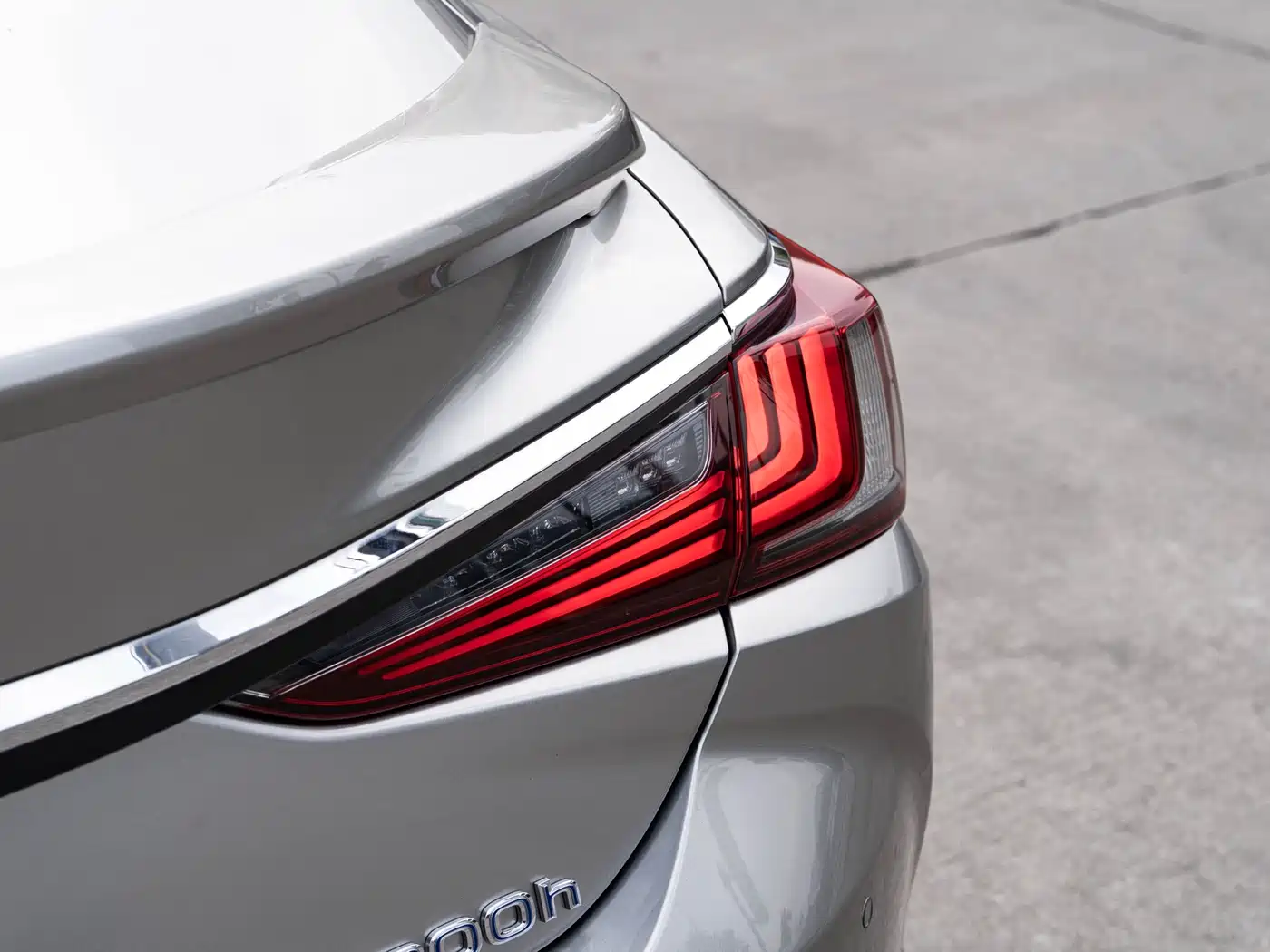 Lexus ES 2018 300h Premium Edition China V фото 7