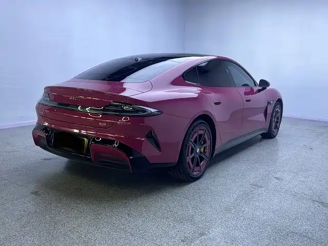 XIAOMI CAR XIAOMI SU7