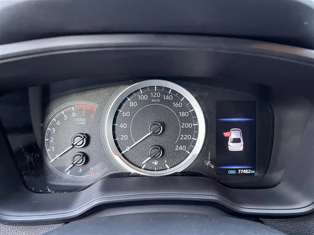 Toyota Corolla 2019 1.2T S-CVT GL Pioneer Edition фото 16