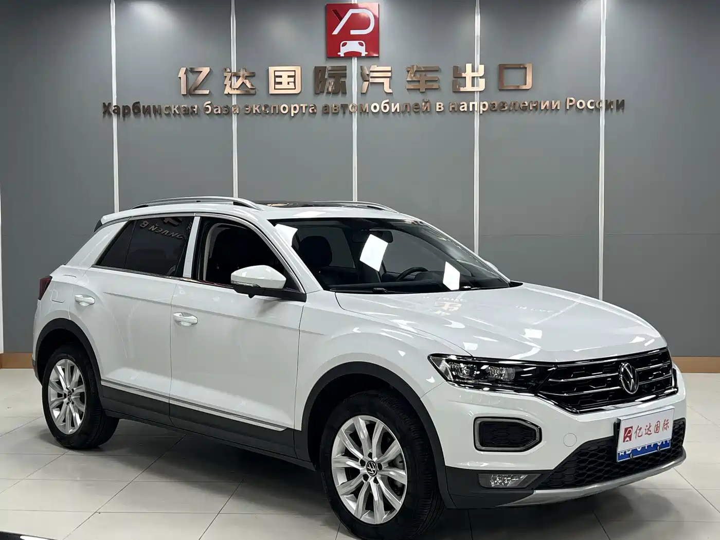 Volkswagen T-Roc, миниатюра 3