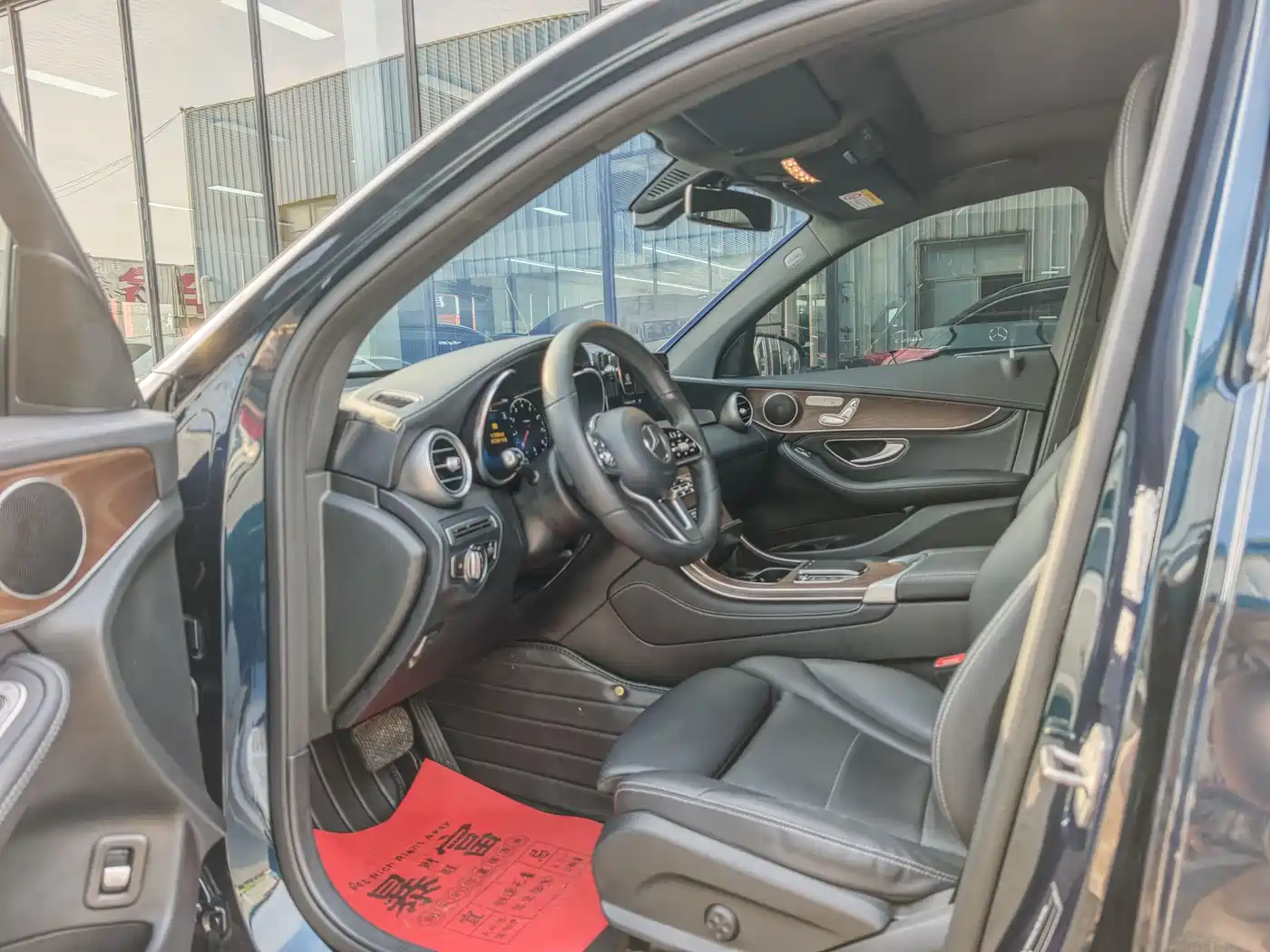 Mercedes-Benz GLC 2020 Facelift GLC 260 L 4MATIC Luxury фото 4