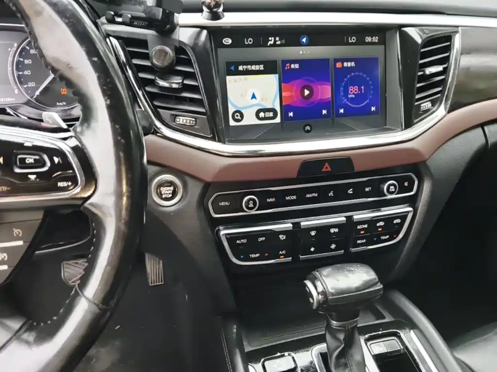 Photo 13 - GAC Trumpchi GS8