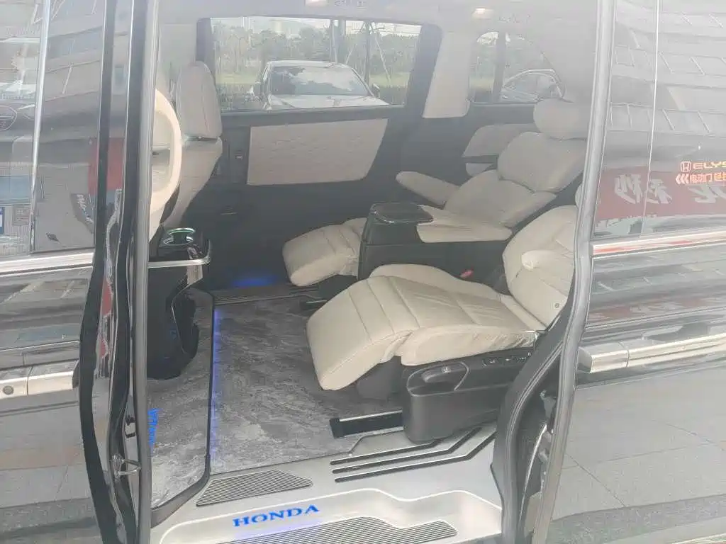 Honda Elysion 2024 2024 2.0L e:HEV Luxury Edition